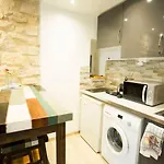 Hostnfly Apartments - Modern Studio In The Heart Of The Latin Quarter